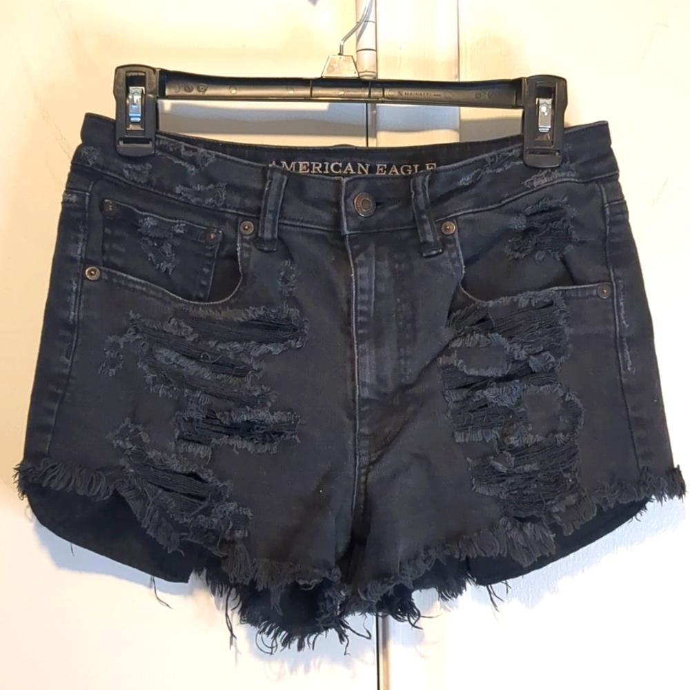 Black AMERICAN EAGLE distress DENIM SHORTS Sz 6 Vintage Hi-Rise Festival fray